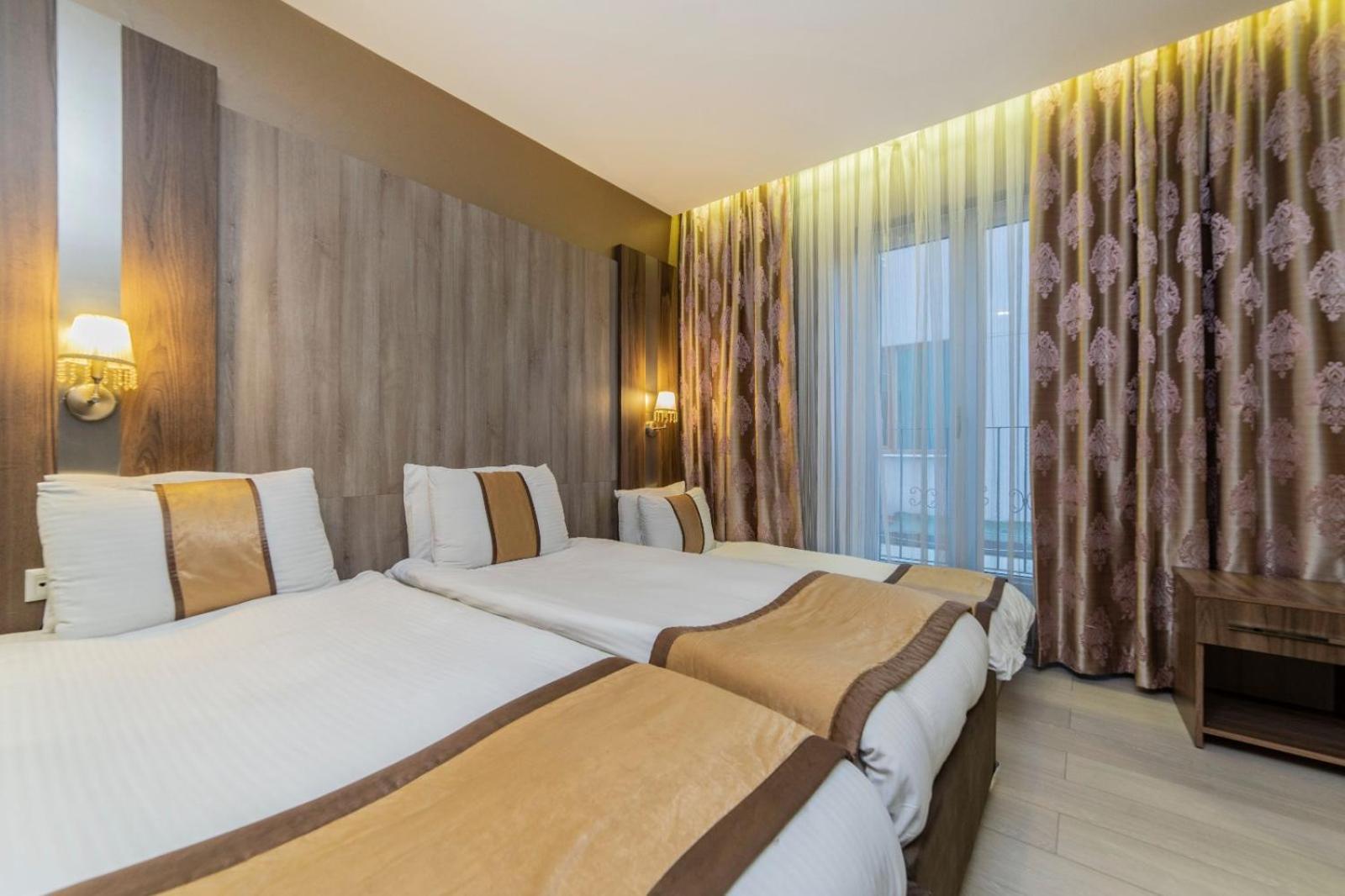 Royal Capital Hotel 伯萨 外观 照片