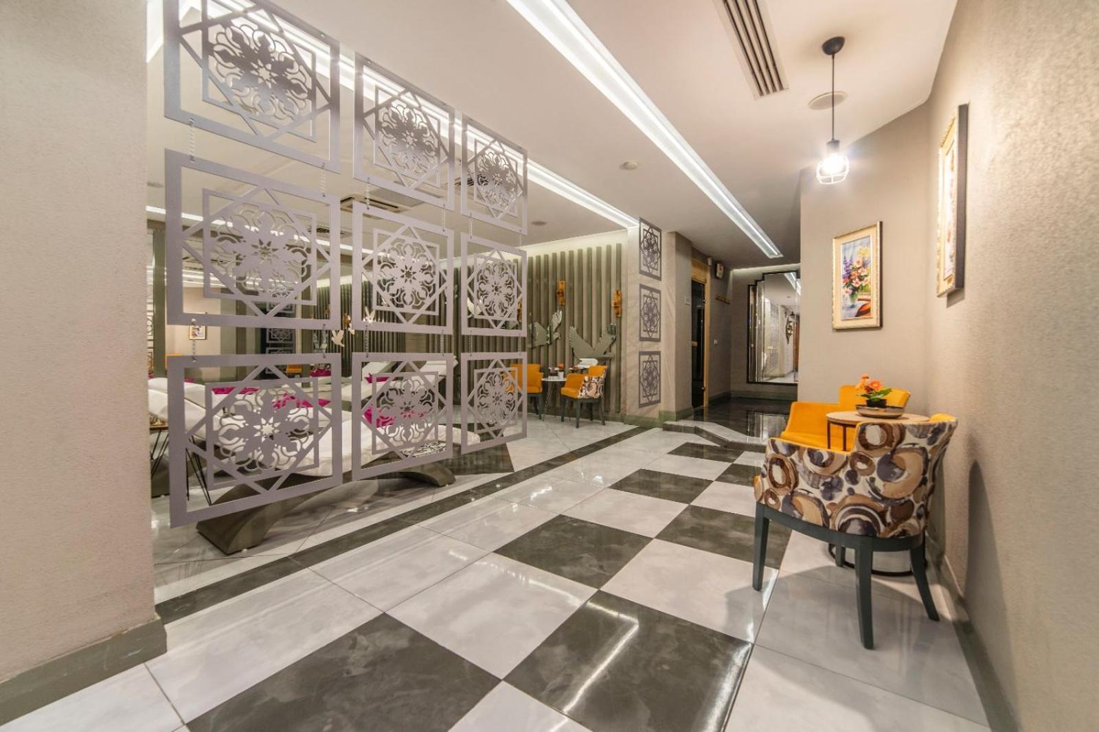 Royal Capital Hotel 伯萨 外观 照片