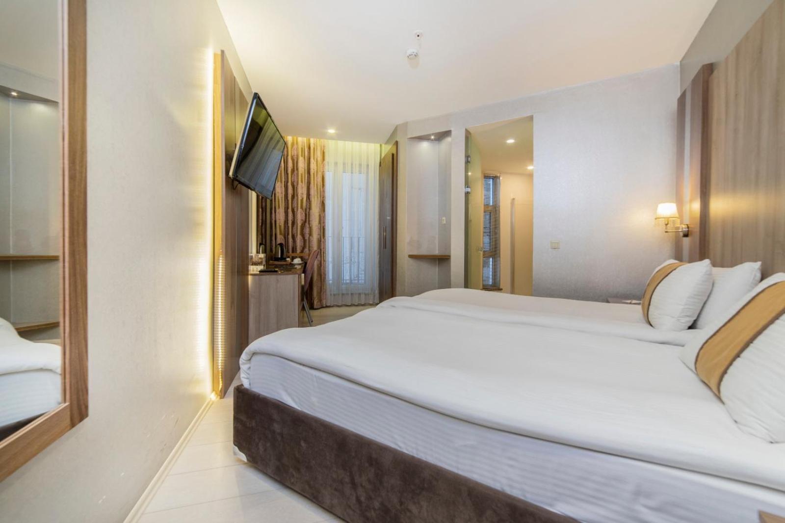 Royal Capital Hotel 伯萨 外观 照片