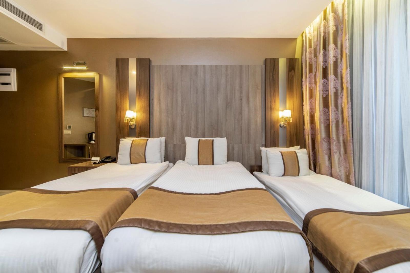 Royal Capital Hotel 伯萨 外观 照片